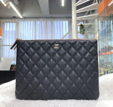 CHANEL Caviar New Medium Clutch schwarz A82545 31. Serie J081302 159580267 [P]