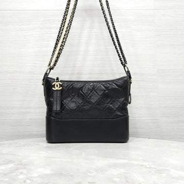 CHANEL ホーボーバッグ ミディアム ブラック ゴールド金具 25番台 A93824 158401198 [P]