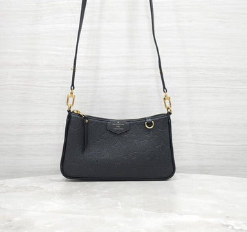 Louis Vuitton Pouch on Strap Chain Crossbody Bag M80349 156945035 [P]