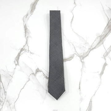 THOM BROWNE Klassische Krawatte aus Super 120S Twill Wolle Grau MNL001A 159761346 [P]
