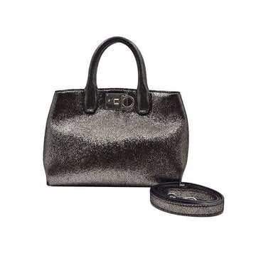 Salvatore Ferragamo Studio Shoulder Bag 82526033 160184623 [P]