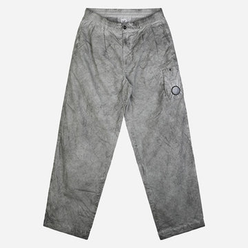 CP COMPANY Lockere Cargo-Hosen aus Nylon mit flachem Schnitt in Schwarz 160187710 [P]