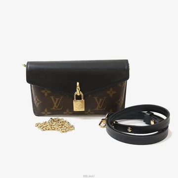 BALENCIAGA Padlock On Strap Monogram Schwarz M80559 160309651 [P]