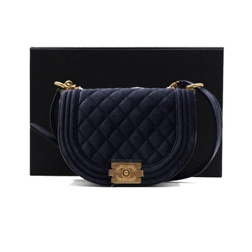 CHANEL Navy Velvet Boy Half Moon Small Messenger Schultertasche mit goldfarbener Kette aa67470 160369594 [P]