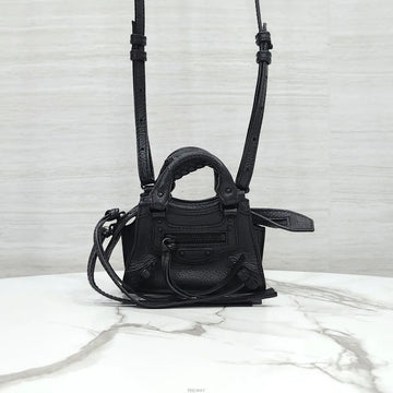 BALENCIAGA ネオクラシックスーパーナノバッグ ブラック 669537 160406412 [P]