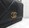 CHANEL 19 ターンロック WOC チェーン クロスバッグ 30番台 AP3267 157148519 [P]
