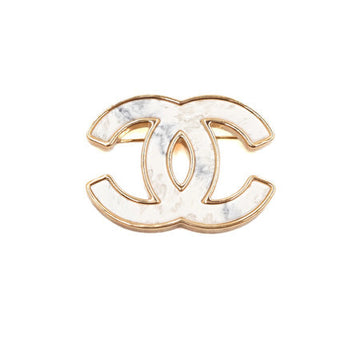 CHANEL CCロゴマーブルブローチ(ブローチ) ABA977 23シーズン 156383889 [P]