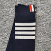 THOM BROWNE Dreifarbige Socken mit schrägem 4-Streifen-Design (MAS095A 01690 415) 128846612 [P]