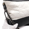 CHANEL ホワイト ガブリエル キルティング ミディアム(ラージ) ホーボー ショルダーバッグ A93824 158406710 [P]