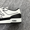 FENDI ロゴレタリングマッチレザー ロー トップ スニーカー 148466204 [P]