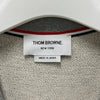 THOM BROWNE サイドストライプ 4バ LOOP バッグ ボート刺繍カーディガン ライトグレー (MJT582E 00535 055) 158340082 [P]