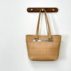 CHANEL Beige Stitch Chocobar Schultertasche 3VCHB29550 76640249 [P]
