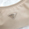 PRADA リエディション 2000 リナイロン ミニバッグ デザート ベージュ 1NE515 6846 163156141 [P]